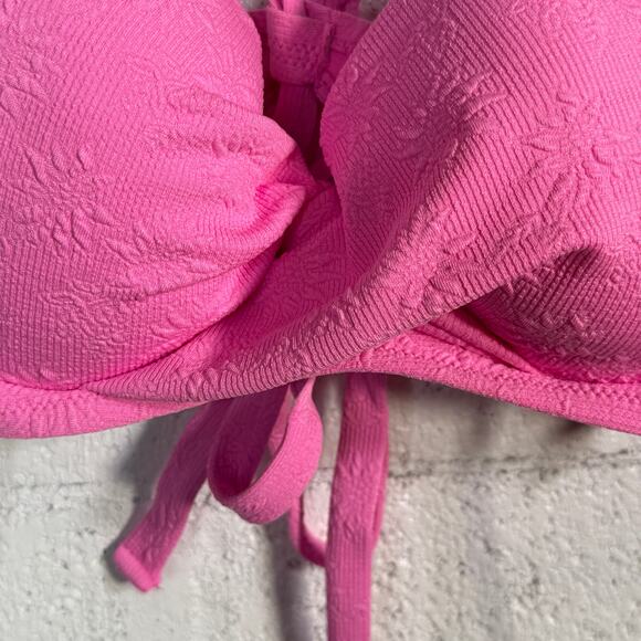 Jessica Simpson Women's Sweet Daisy Twisted Bikini Top, Lip gloss, M D - Picture 2 of 10